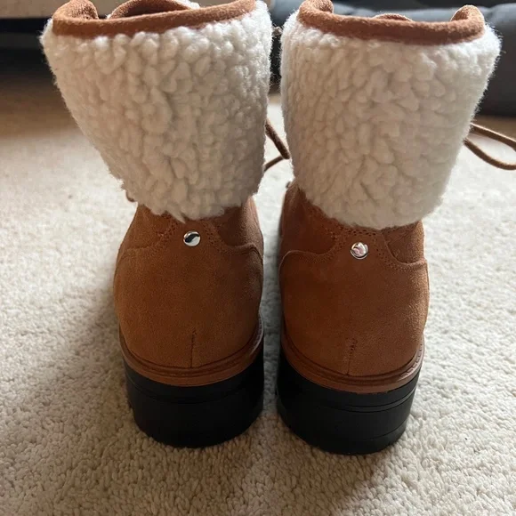 Marc Fisher Boots, winter shearling lug boots, like new - Picture 5 of 6